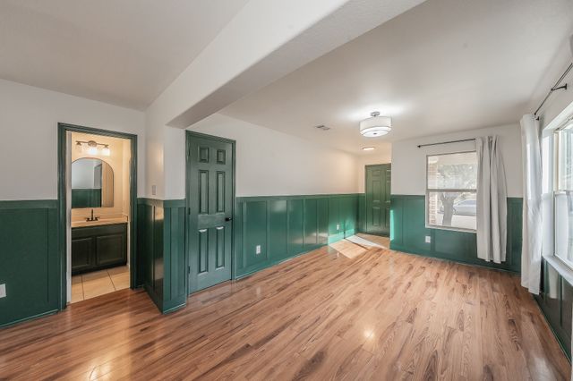 1906 Beach Drive, Dallas, TX 75051