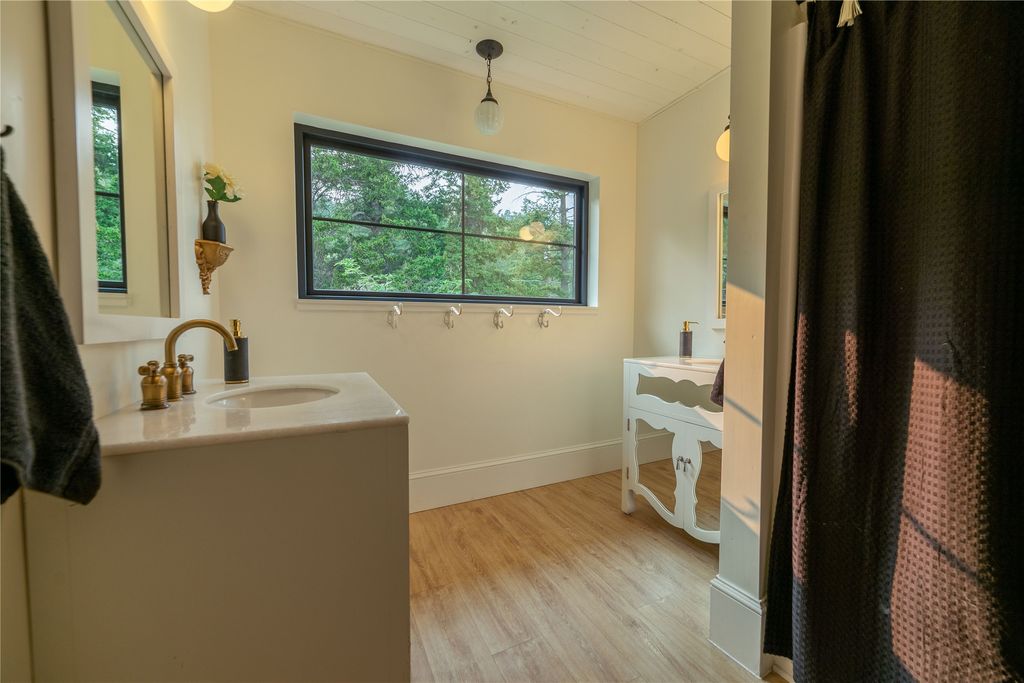 605 Valley View Drive, Kalispell, MT 59901 photo 58