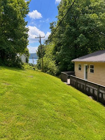 128 Brindalene Lane, Jasper, TN 37347