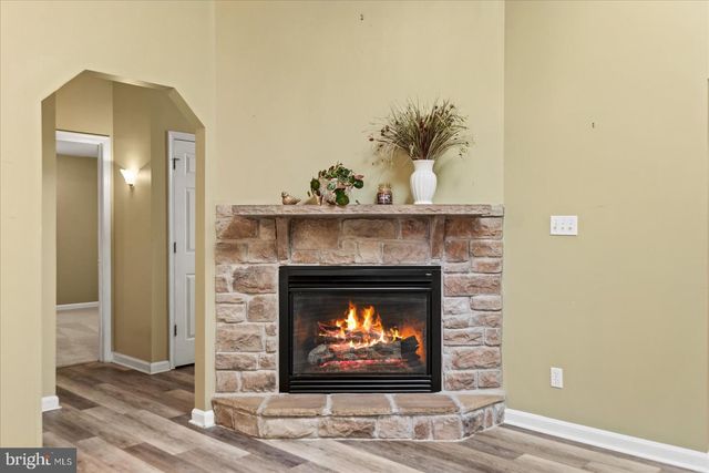 220 CREEKSIDE DR, Locust Grove, VA 22508