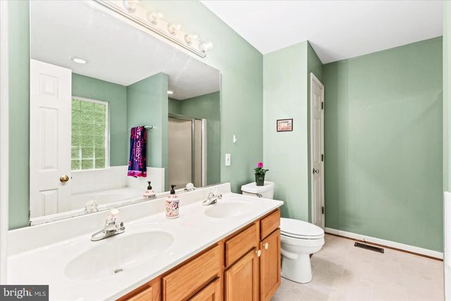220 CREEKSIDE DR, Locust Grove, VA 22508