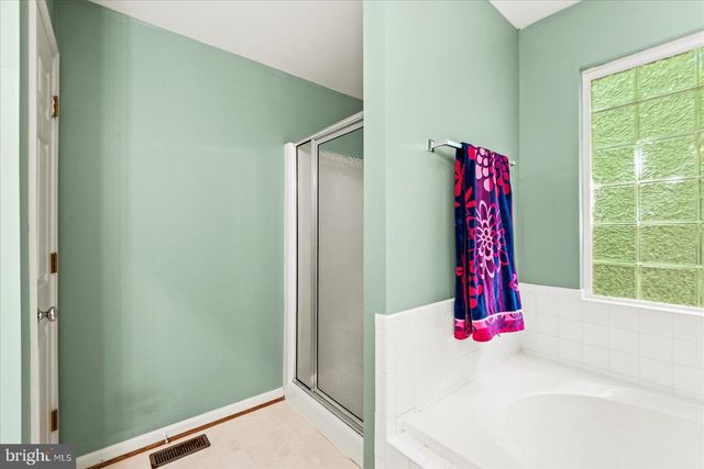 220 CREEKSIDE DR, Locust Grove, VA 22508