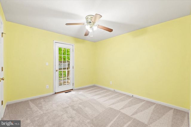 220 CREEKSIDE DR, Locust Grove, VA 22508