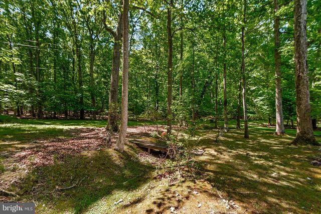 220 CREEKSIDE DR, Locust Grove, VA 22508