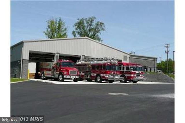 220 CREEKSIDE DR, Locust Grove, VA 22508
