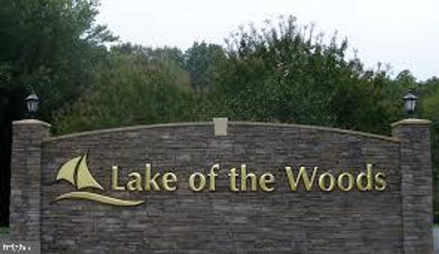 220 CREEKSIDE DR, Locust Grove, VA 22508
