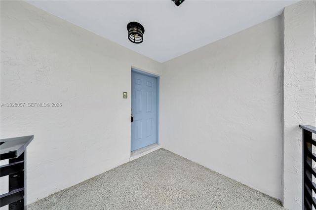 9751 Wayne Ave 6, Palmetto Bay, FL 33157