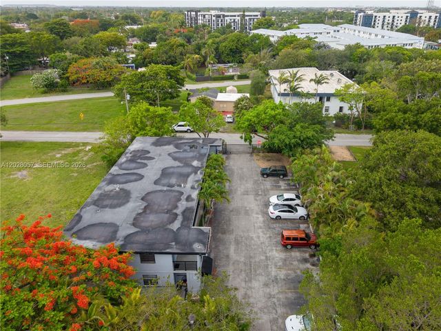 9751 Wayne Ave 6, Palmetto Bay, FL 33157