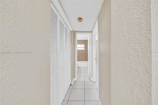 9751 Wayne Ave 6, Palmetto Bay, FL 33157