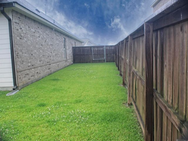 36347 Belle Savanne Ave, Geismar, LA 70734