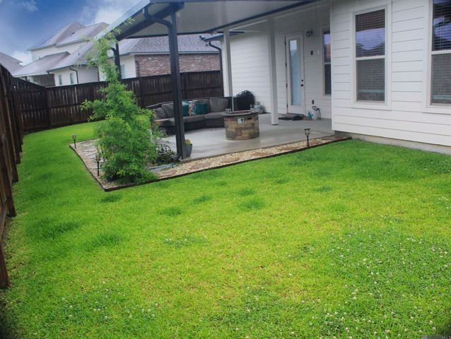 36347 Belle Savanne Ave, Geismar, LA 70734