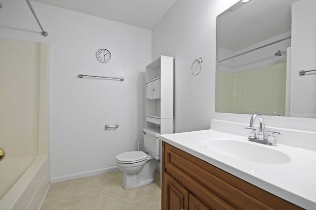 3581 N MANCHESTER DR, Columbia, MO 65202