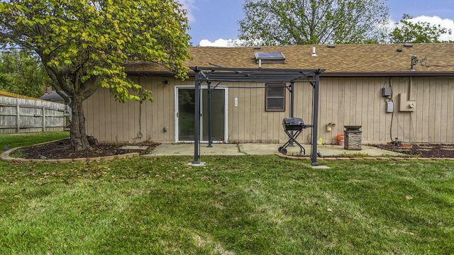 3581 N MANCHESTER DR, Columbia, MO 65202