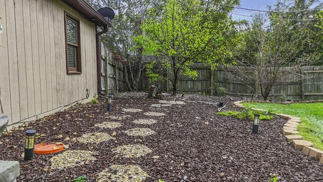 3581 N MANCHESTER DR, Columbia, MO 65202