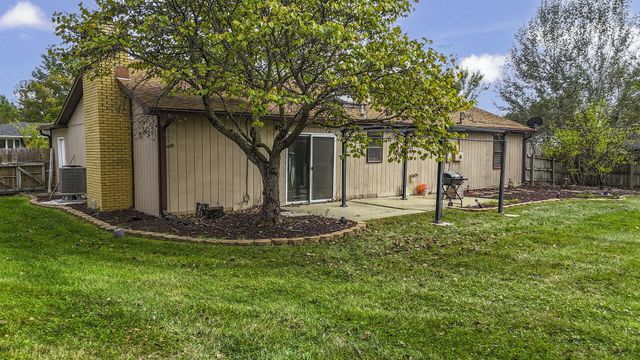 3581 N MANCHESTER DR, Columbia, MO 65202