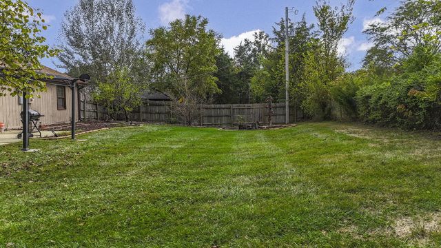 3581 N MANCHESTER DR, Columbia, MO 65202