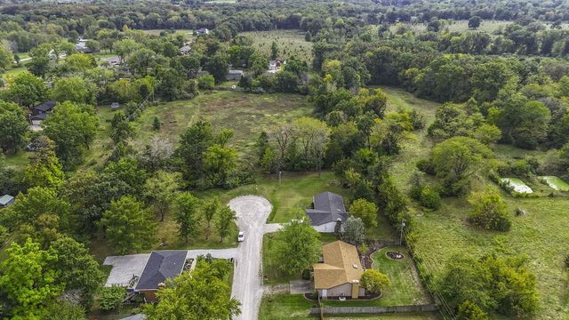 3581 N MANCHESTER DR, Columbia, MO 65202