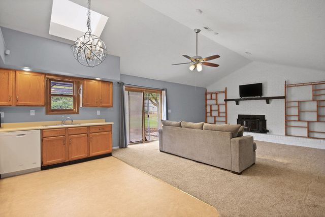 3581 N MANCHESTER DR, Columbia, MO 65202