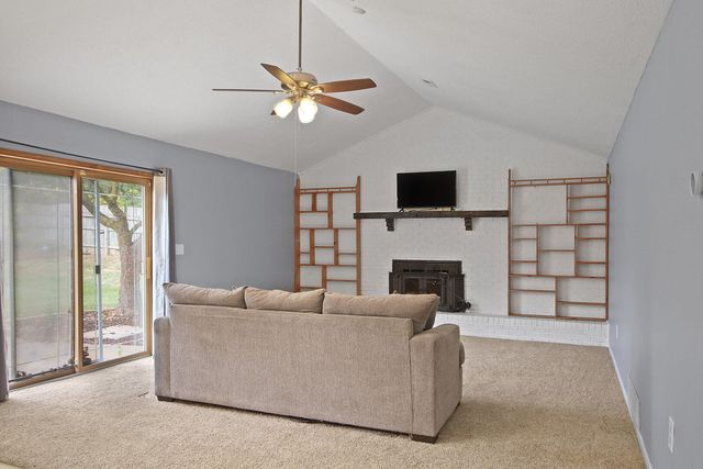 3581 N MANCHESTER DR, Columbia, MO 65202