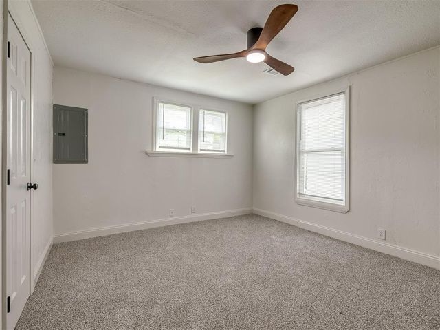 208 E Carson Street, El Reno, OK 73036