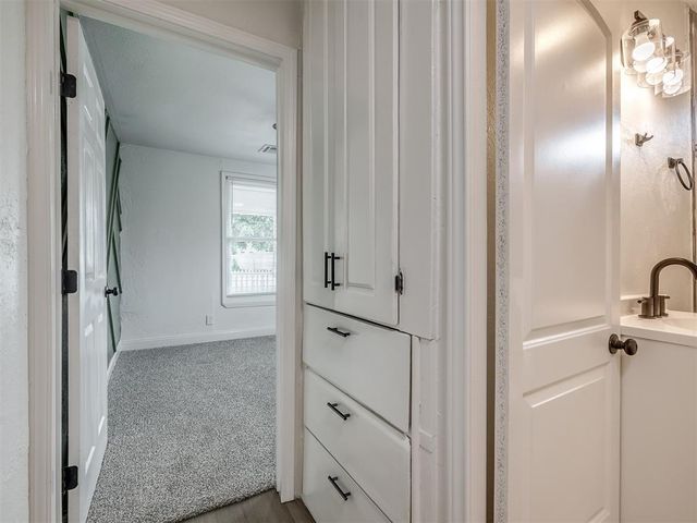 208 E Carson Street, El Reno, OK 73036