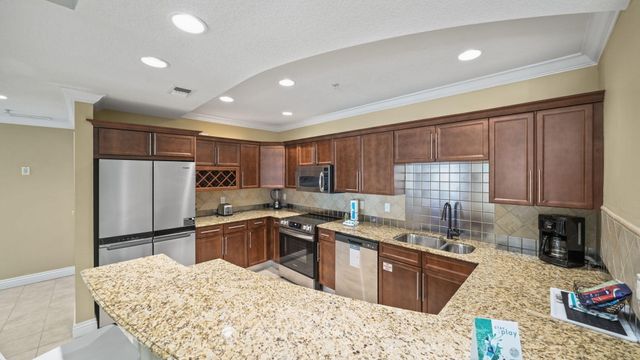 10 Harbor Boulevard W422, Destin, FL 32541