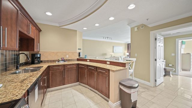 10 Harbor Boulevard W422, Destin, FL 32541