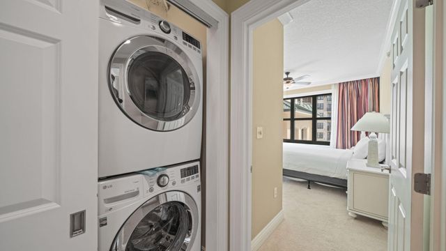 10 Harbor Boulevard W422, Destin, FL 32541