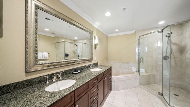 10 Harbor Boulevard W422, Destin, FL 32541