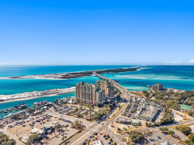10 Harbor Boulevard W422, Destin, FL 32541