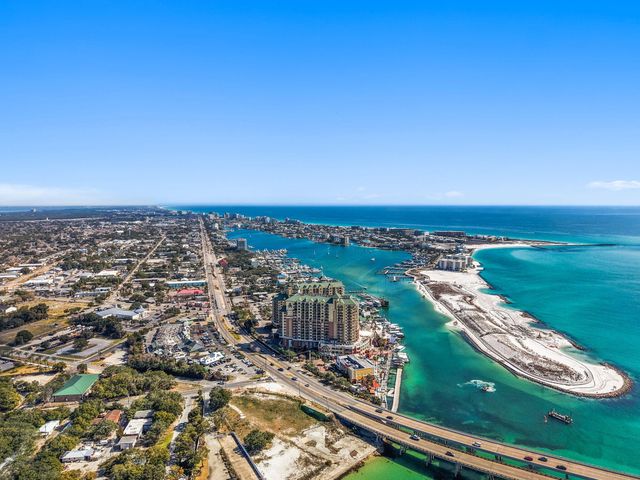 10 Harbor Boulevard W422, Destin, FL 32541
