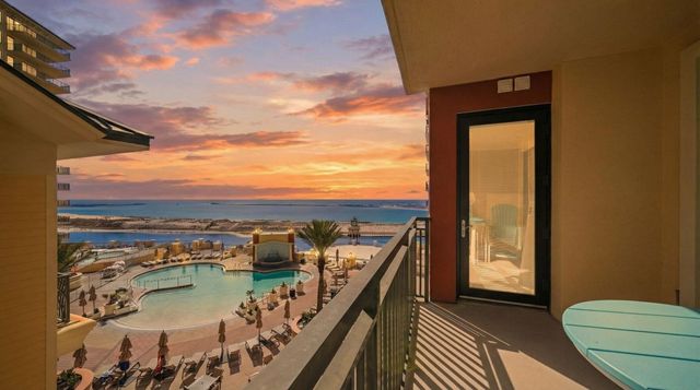10 Harbor Boulevard W422, Destin, FL 32541