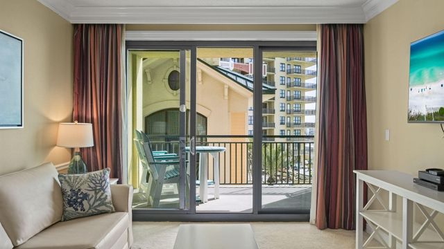 10 Harbor Boulevard W422, Destin, FL 32541
