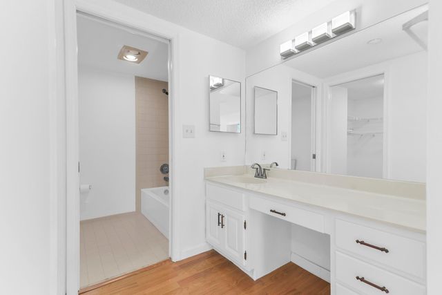 5951 Wellesley Park Drive 304, Boca Raton, FL 33433