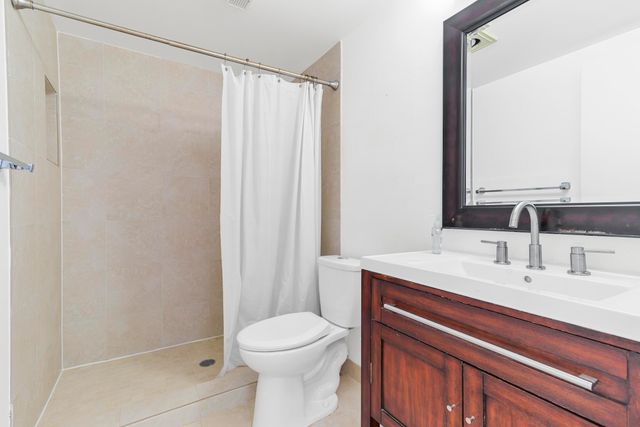 5951 Wellesley Park Drive 304, Boca Raton, FL 33433