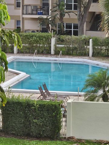 5951 Wellesley Park Drive 304, Boca Raton, FL 33433