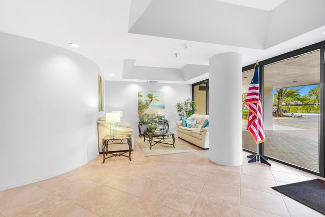 5951 Wellesley Park Drive 304, Boca Raton, FL 33433