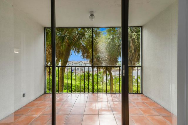 5951 Wellesley Park Drive 304, Boca Raton, FL 33433