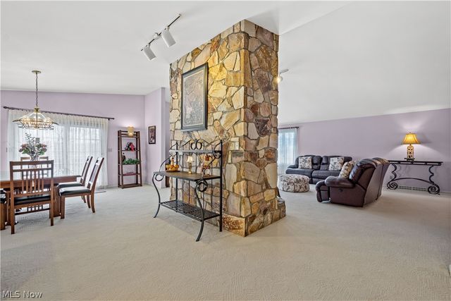 52 Hilda Circle, Bloomingdale, OH 43910