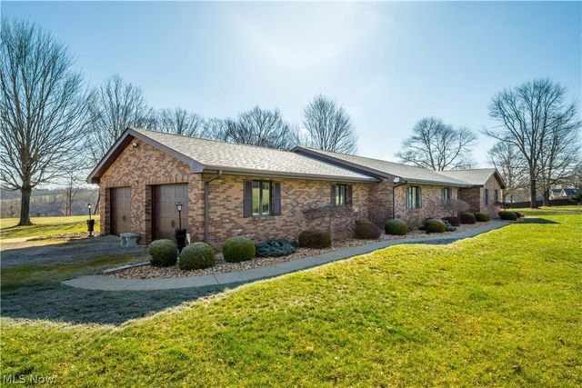 52 Hilda Circle, Bloomingdale, OH 43910