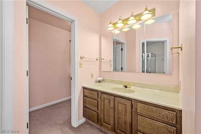 52 Hilda Circle, Bloomingdale, OH 43910