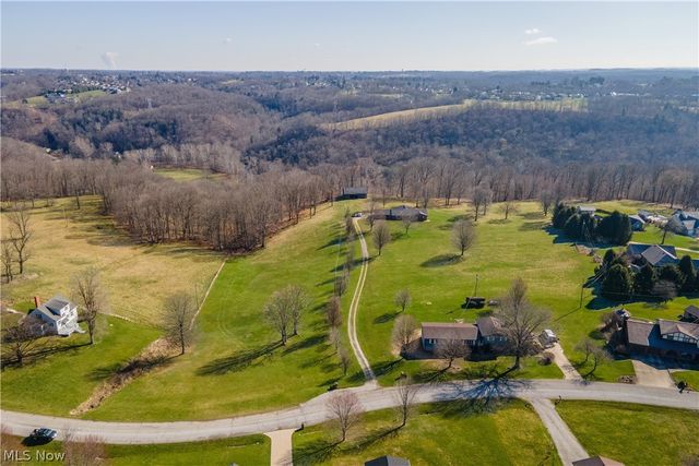 52 Hilda Circle, Bloomingdale, OH 43910