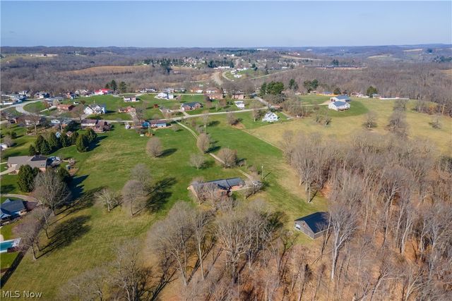 52 Hilda Circle, Bloomingdale, OH 43910