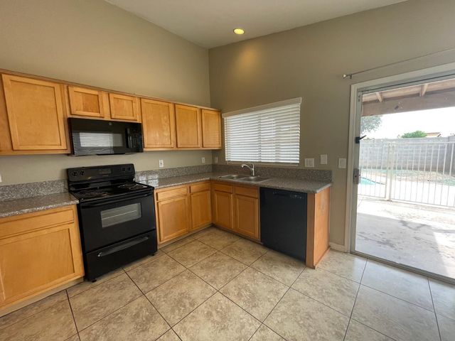 1803 N 88th Avenue, Phoenix, AZ 85037