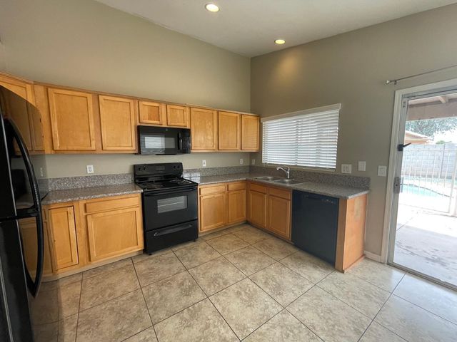 1803 N 88th Avenue, Phoenix, AZ 85037