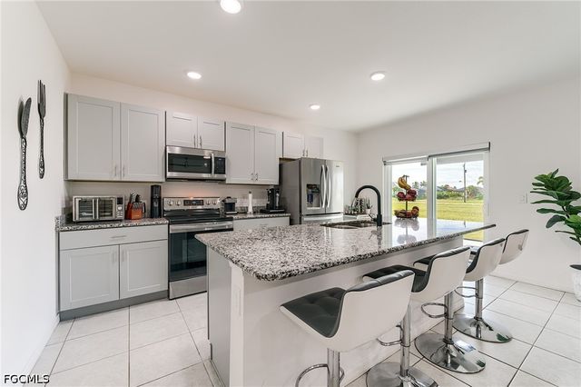 3320 NW 4th TER, Cape Coral, FL 33993