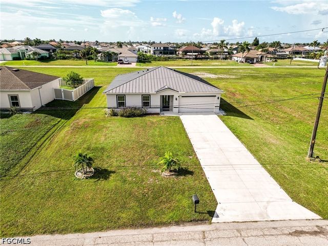 3320 NW 4th TER, Cape Coral, FL 33993