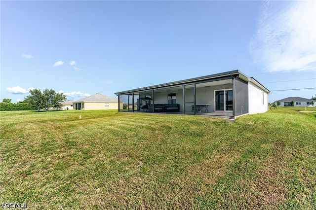 3320 NW 4th TER, Cape Coral, FL 33993
