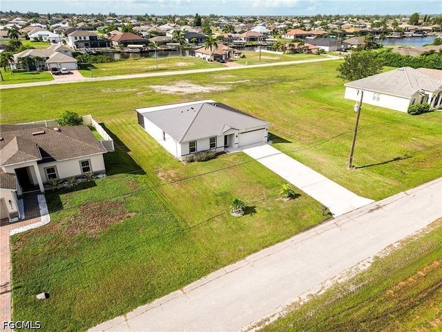 3320 NW 4th TER, Cape Coral, FL 33993