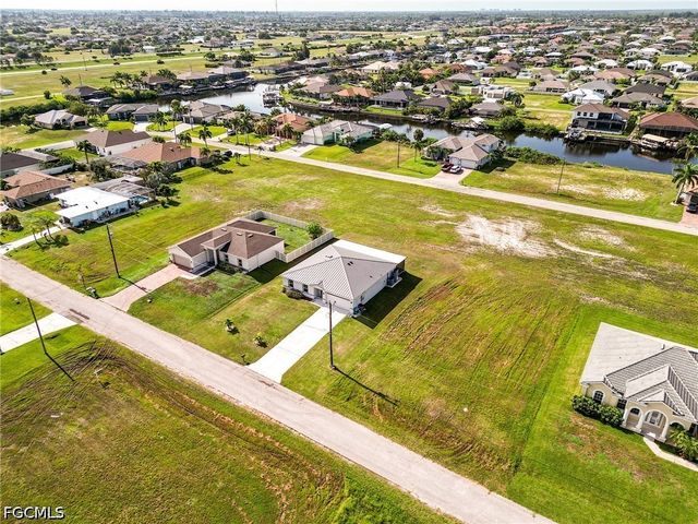 3320 NW 4th TER, Cape Coral, FL 33993